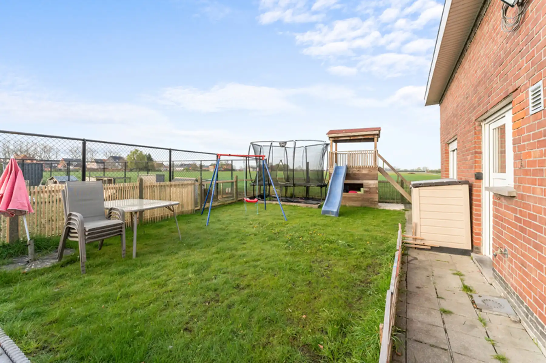 Rustig gelegen alleenstaande woning met tuin en garage. foto 23