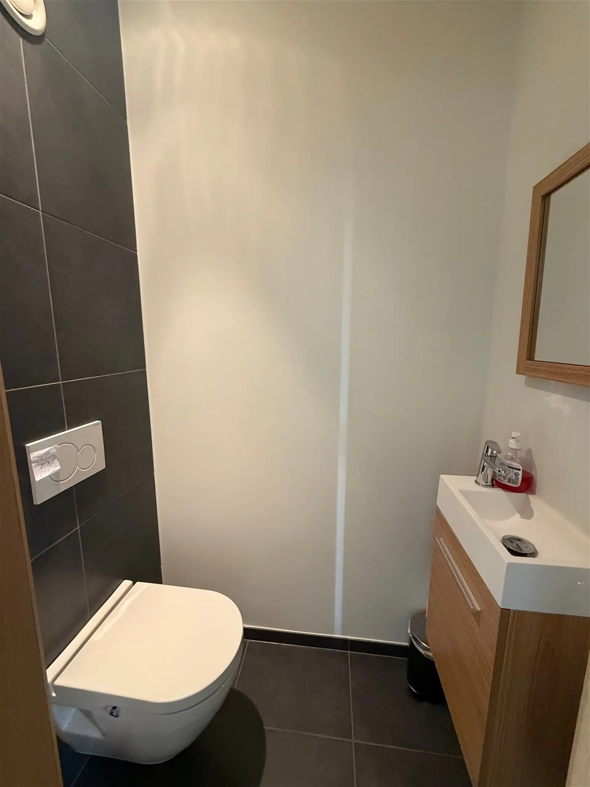 Prachtige, ruime villa met 7 kamers te huur op een rustige locatie in Wemmel foto 15