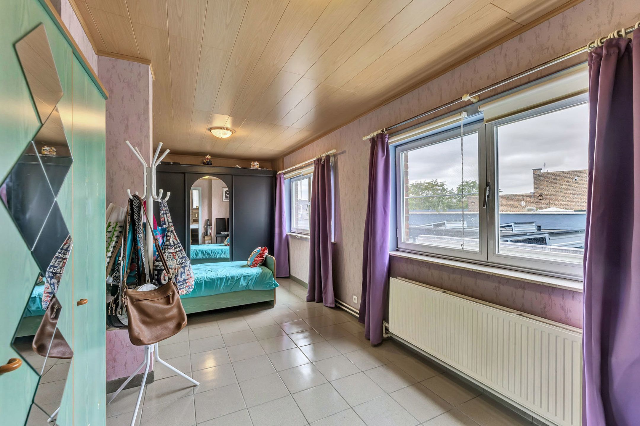 Instapklare woning met 4 slpks, dubbele garage en ruim terras foto 13