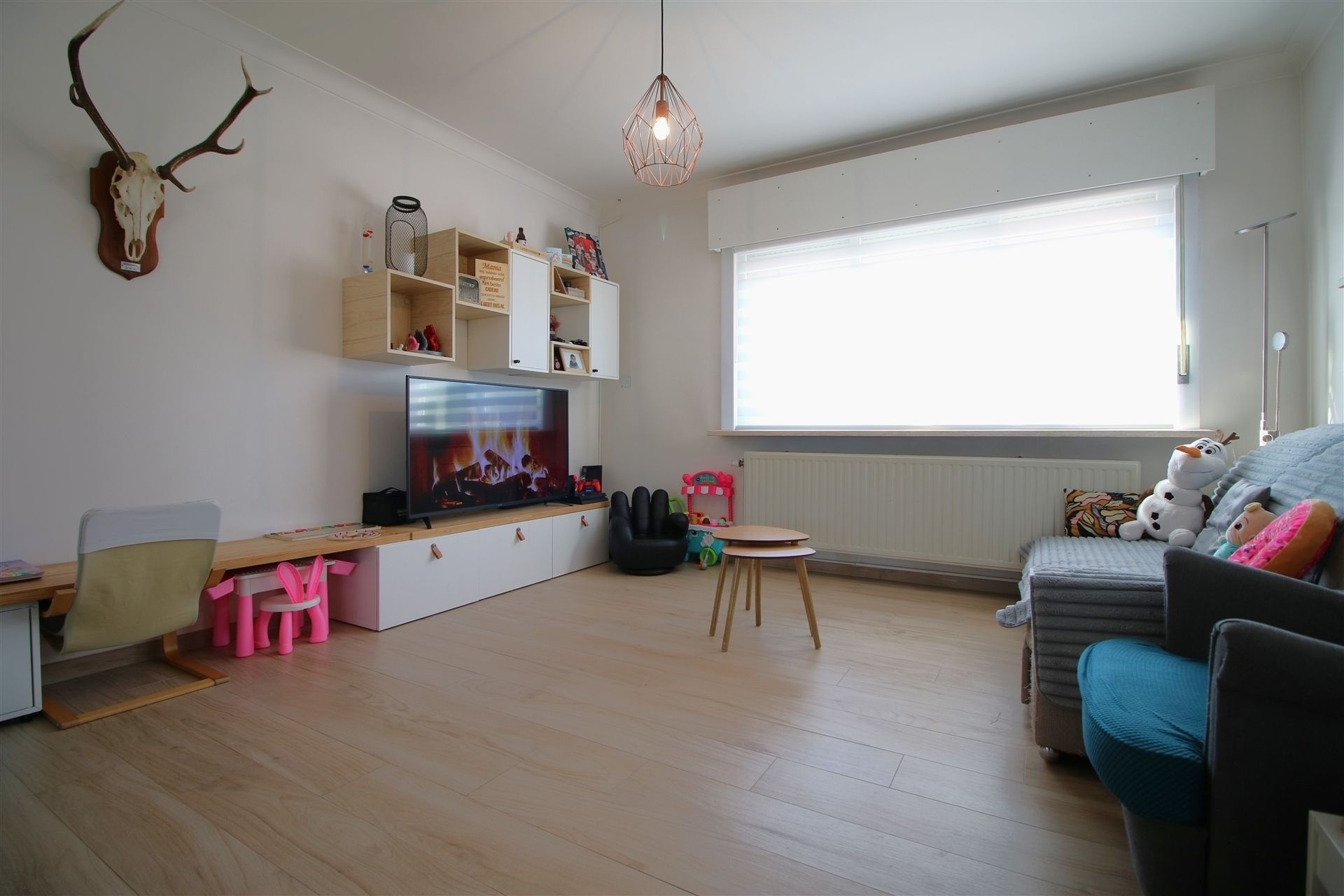 Gerenoveerde woning met 4 slaapkamers foto 4
