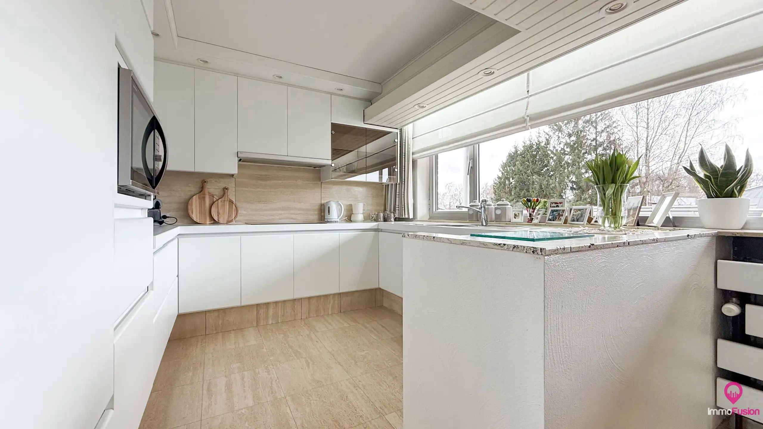 Woning met moderne keuken en grote bewoonbare oppervlakte! foto 12