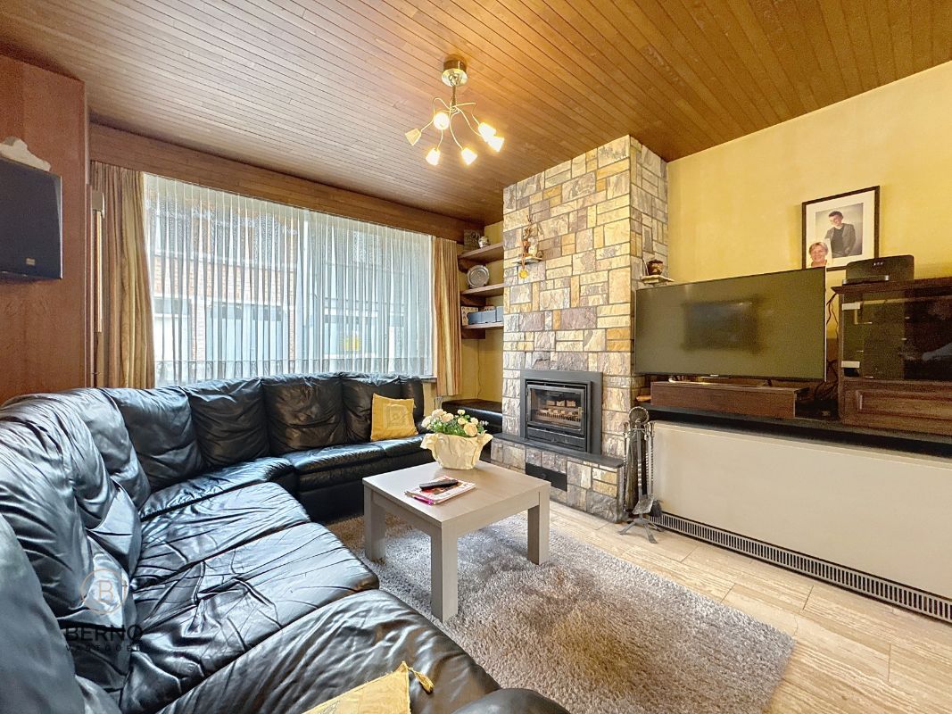 Te koop: Te renoveren woning met tuin en garage in Dendermonde foto 3