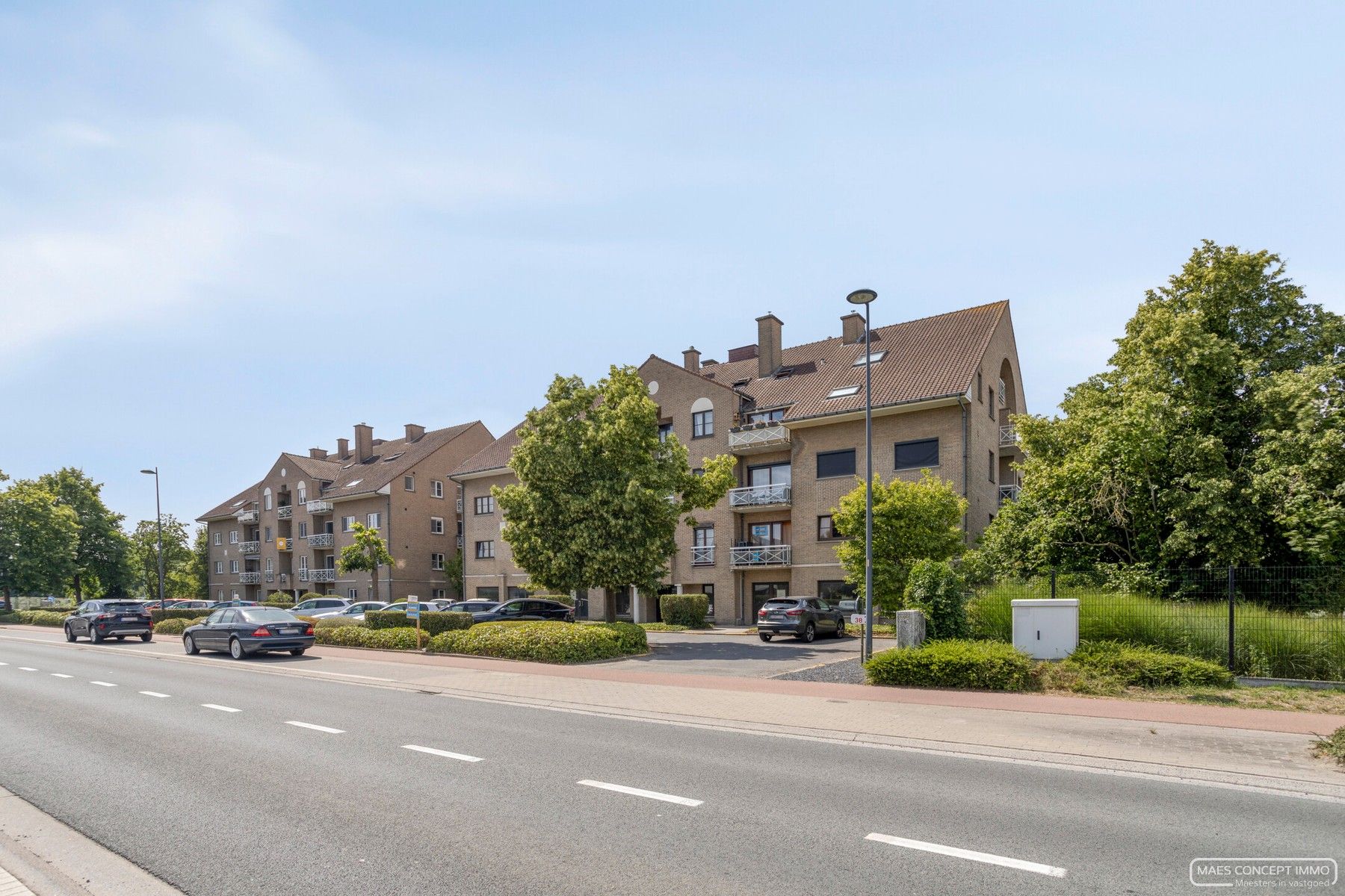 Instapklaar appartement te koop in Harelbeke — topligging vlak bij Kortrijk! foto 5