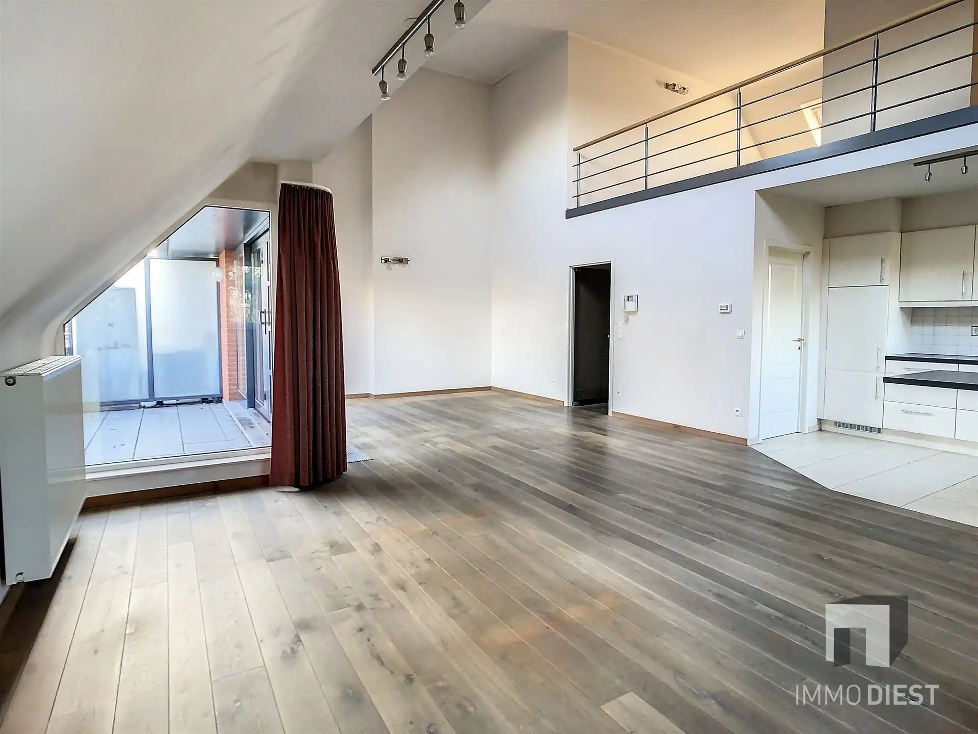 Ruim appartement met 2 slaapkamers foto 4