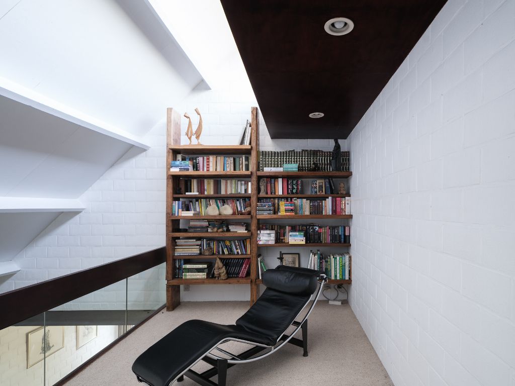 Vrijstaande modernistische villa te Zomergem op een uitzonderlijk perceel van 2.595m². foto 10