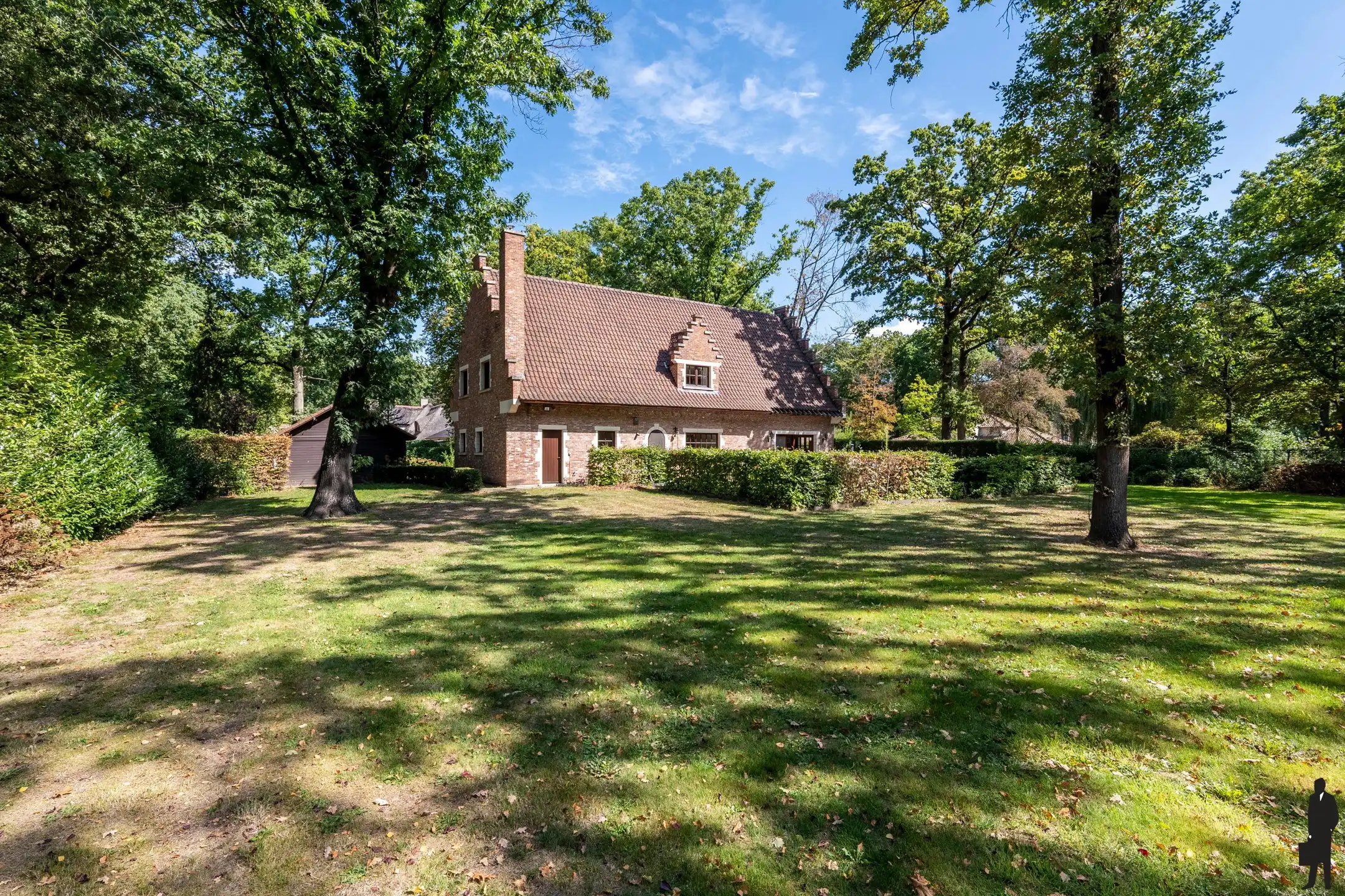 Villa op 3311 m², volledig naar eigen smaak af te werken foto 15