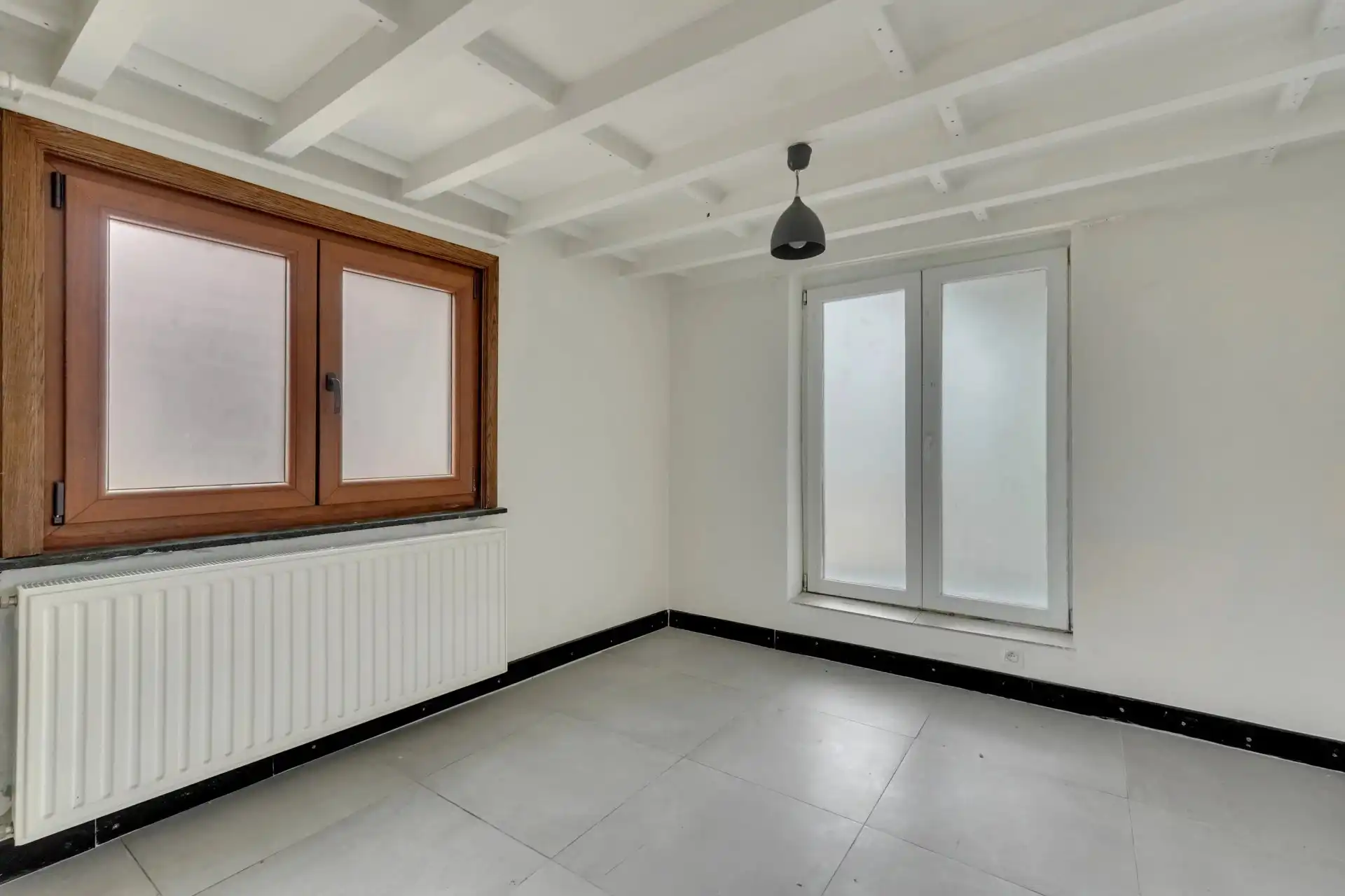Knusse woning met bijgebouw foto 12