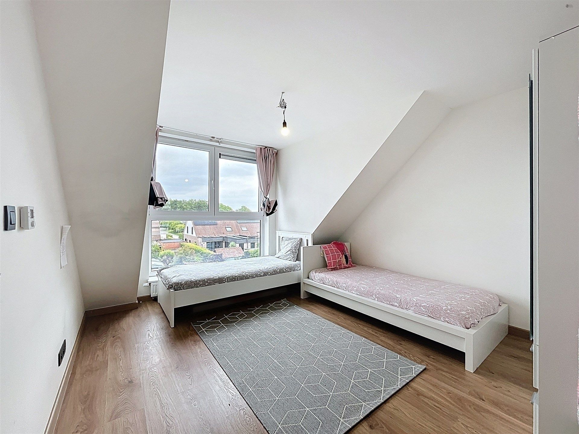 Instapklare energiezuinige woning met 4 slaapkamers in Sint-Gillis-Waas foto 16