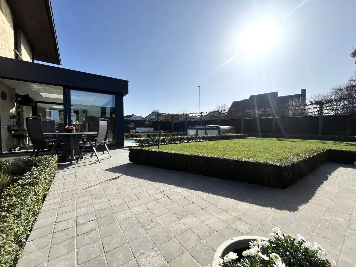 Dadizele – Ruime woning met loods van ca. 400 m², zwembad en bureelruimte foto 35