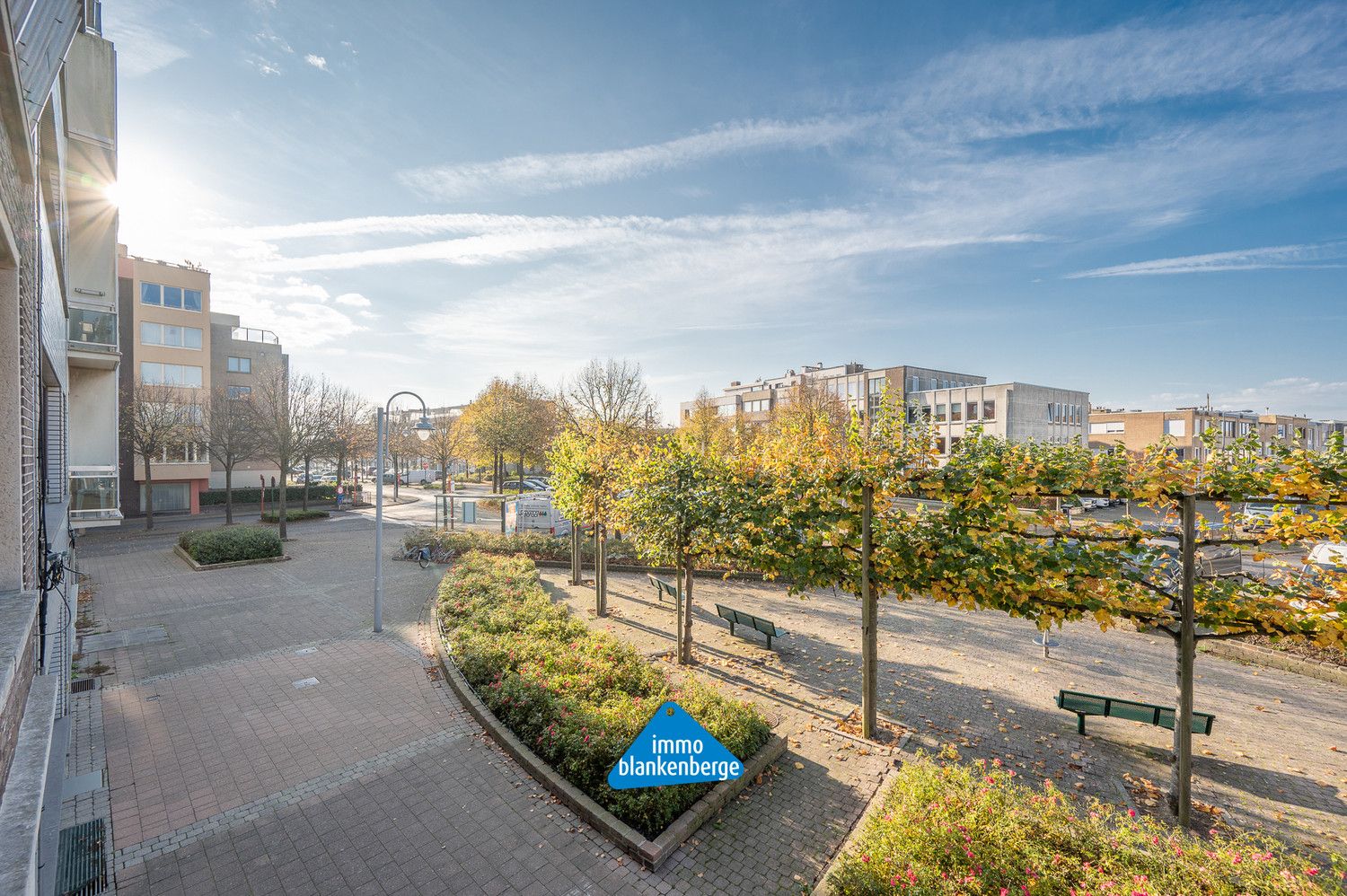 Ruim Drieslaapkamerappartement met Groot Terras foto 26