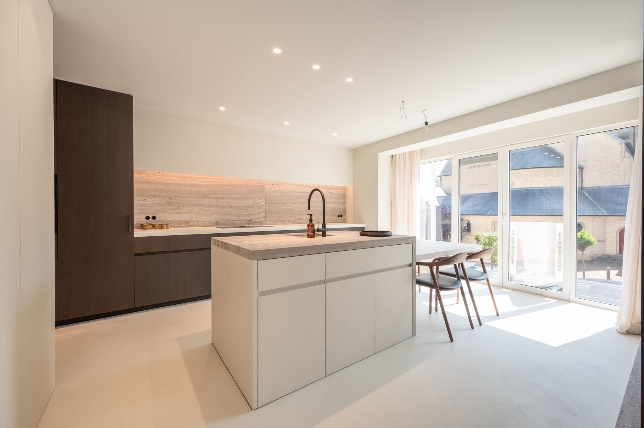 Luxueus ingericht appart, gelegen tegenover de H.Hartkerk.. foto 7