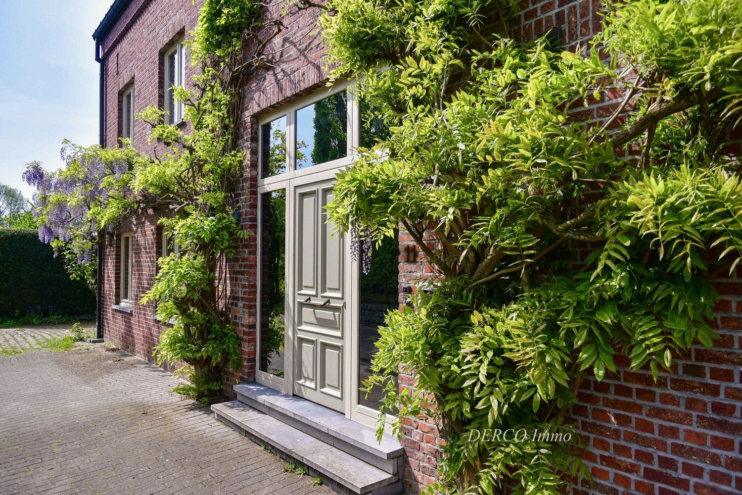 mooi geheel van ruime woning met vrijstaand bijgebouw (zorgwoning, atelier, kantoor, B&B, ......)  -  zeer rustige ligging tussen  Leuven, Bierbeek en Hoegaarden foto 2