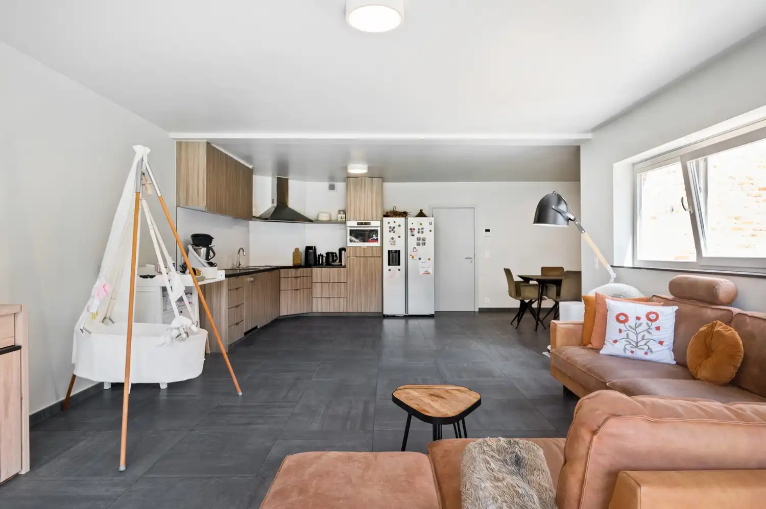 Energiezuinige woning op perceel van 527 m² met 4 slpks en bureau foto 4