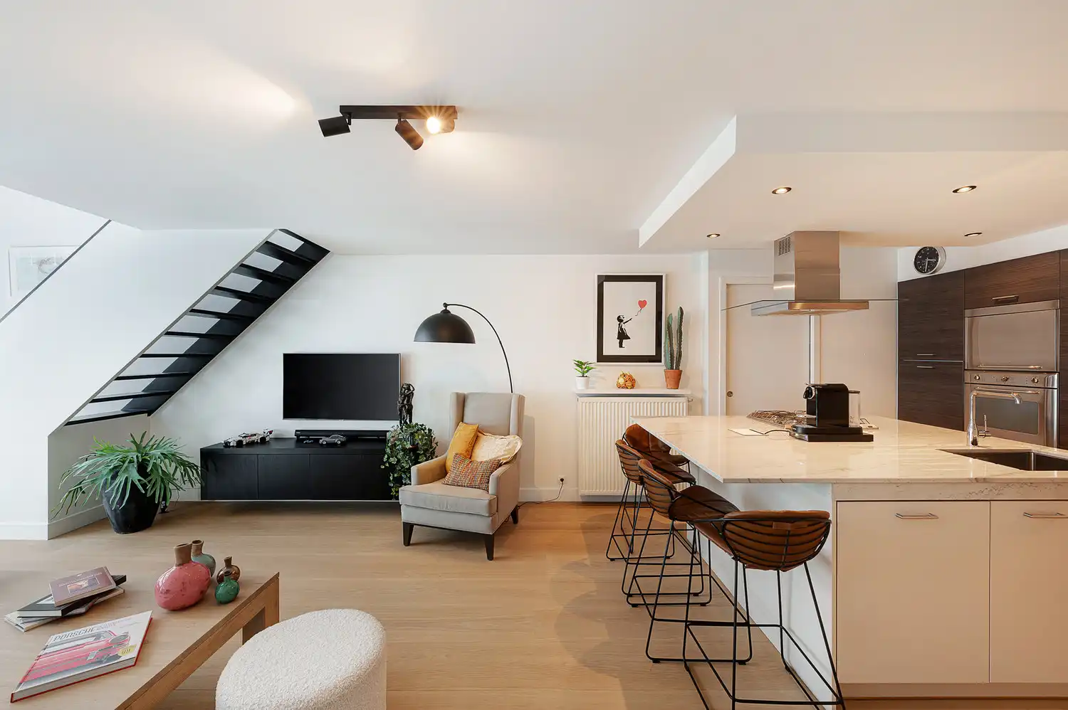 Prachtig appartement in een recent gebouw op enkele passen van de Zeedijk in Duinbergen foto 4
