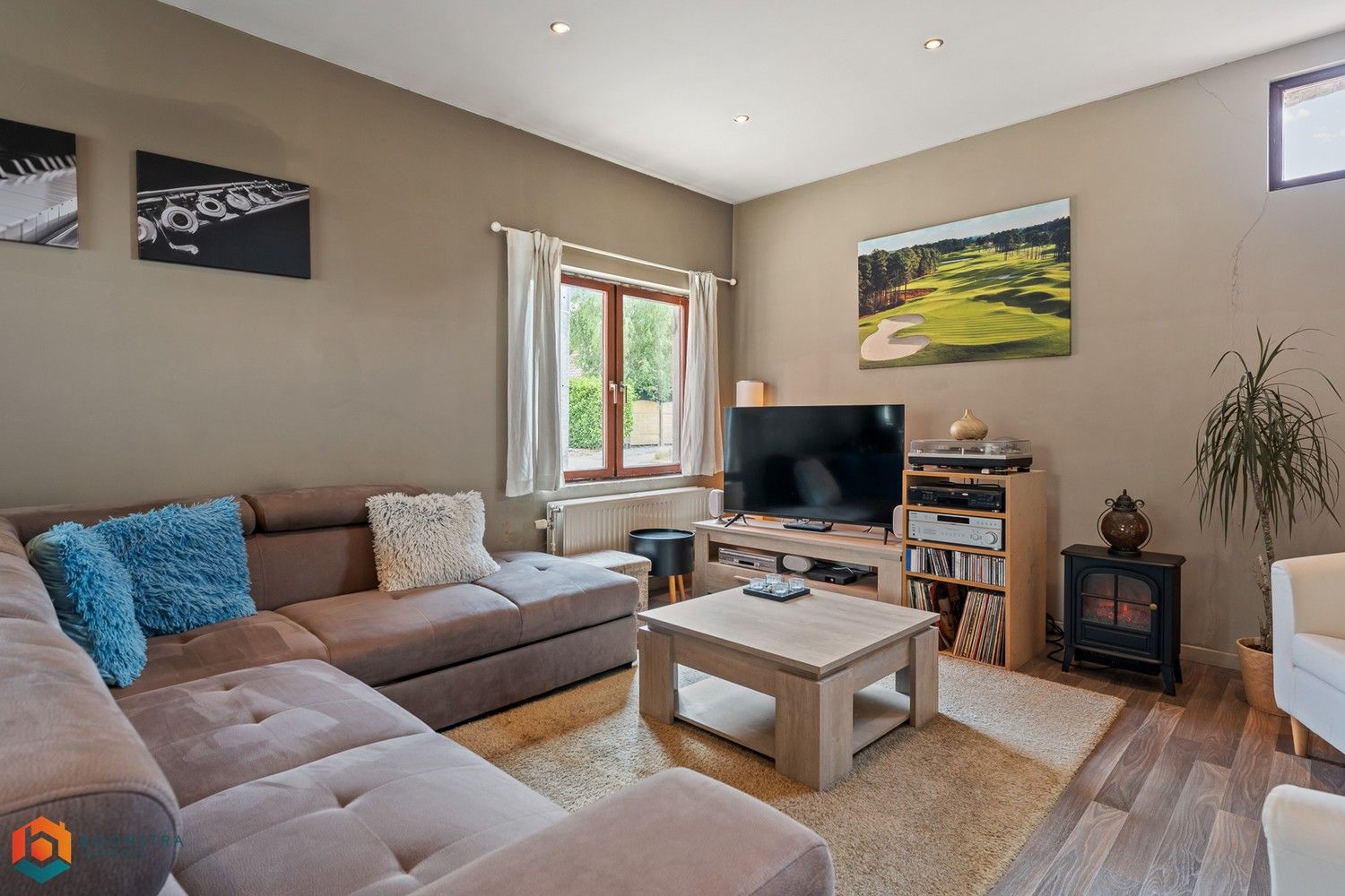 Woning met 3 slpkrs op ruim perceel (1759m²) foto 4