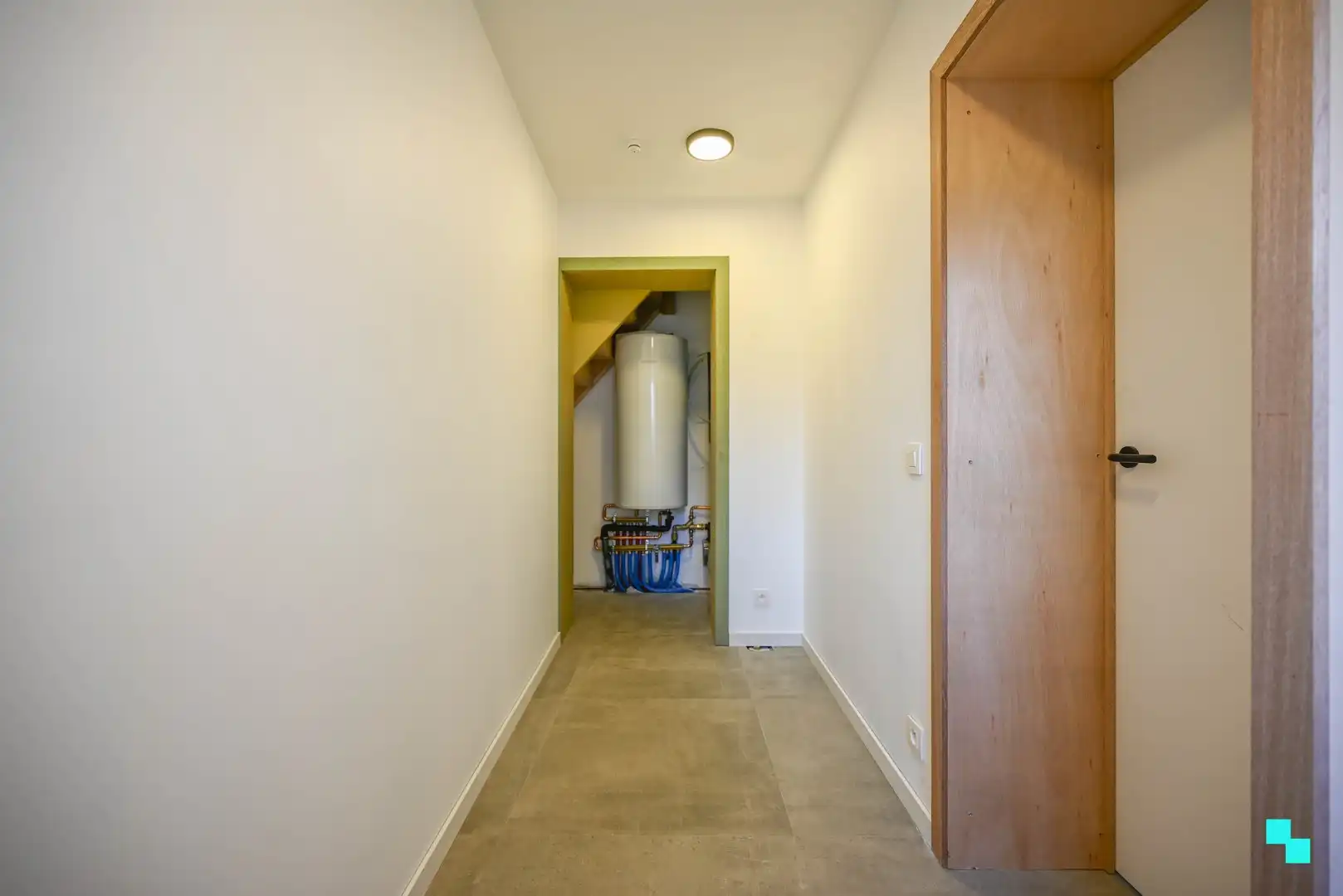 Volledig gerenoveerde woning met zicht op de velden foto 11