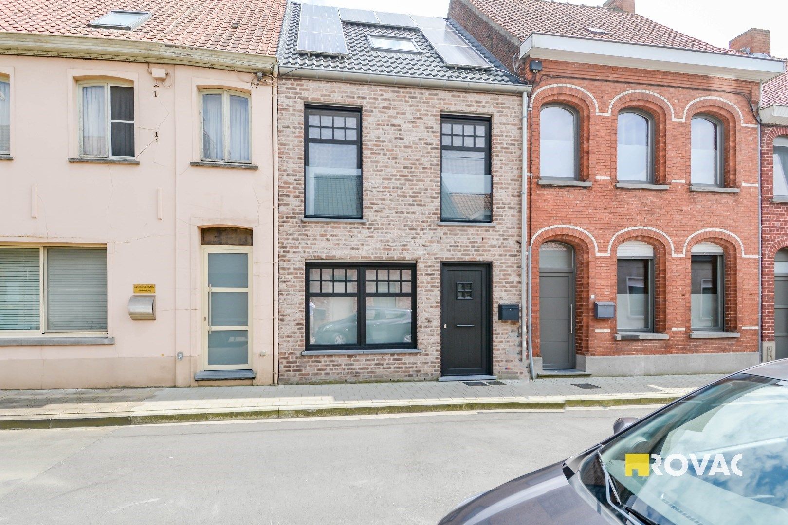 Instapklare gezinswoning - opp. 147 m² - met 4 slaapkamers op gunstige ligging foto 2