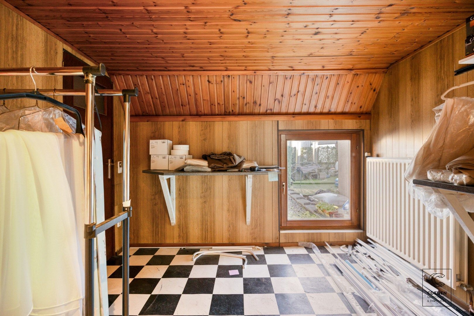 Handelspand met potentieel voor woongelegenheid op toplocatie in Deurne! foto 5