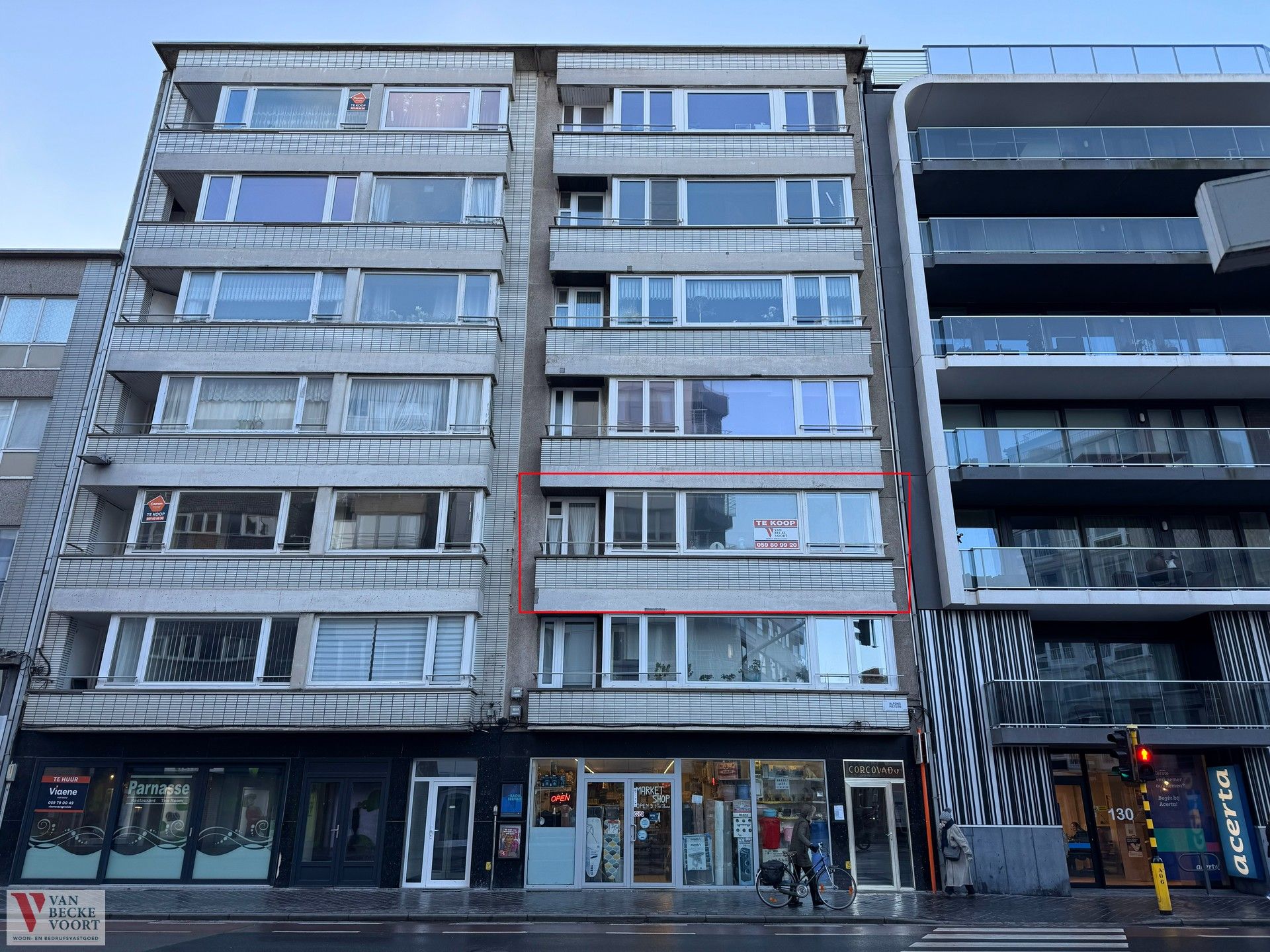 Goed onderhouden 3-slaapkamer appartement met terras foto {{pictureIndex}}