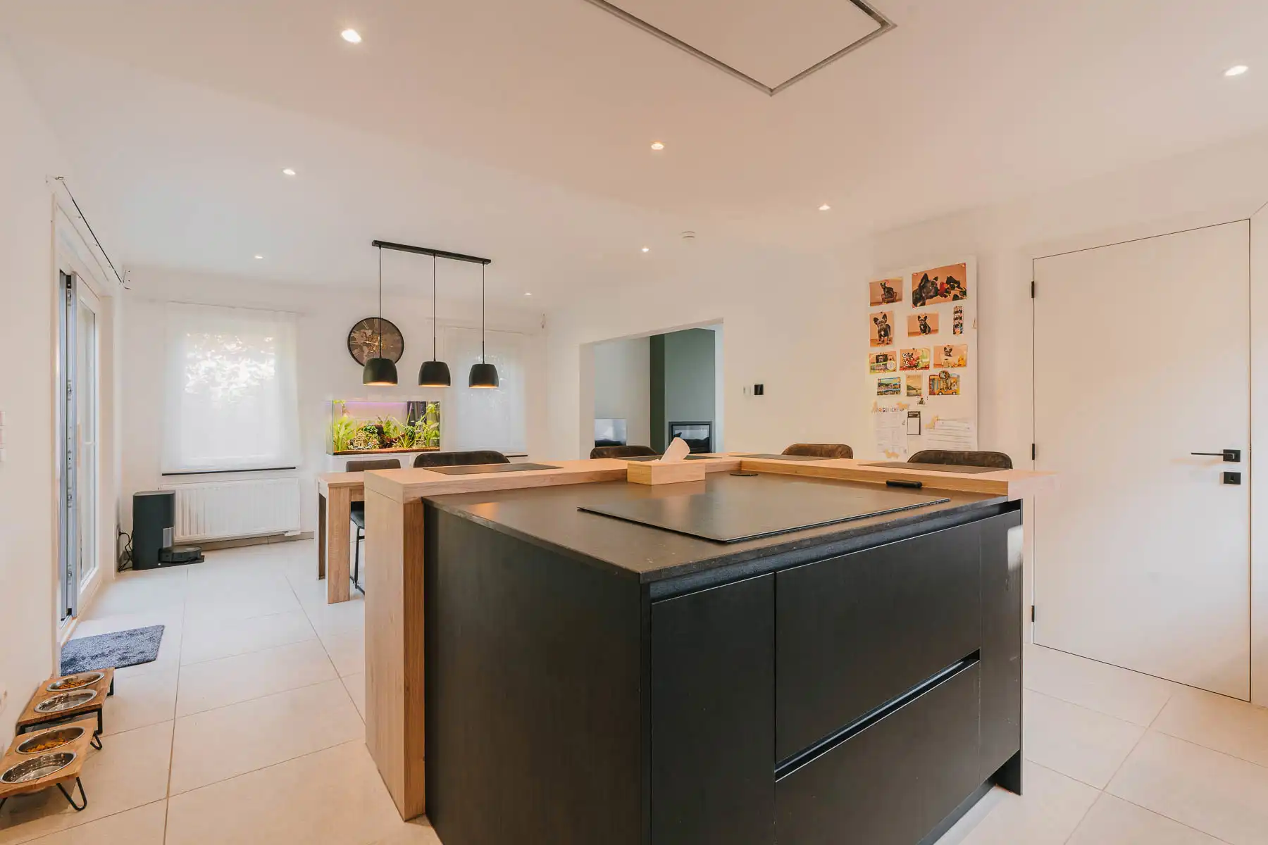 Stijlvol gerenoveerde open bebouwing op 630 m² foto 9