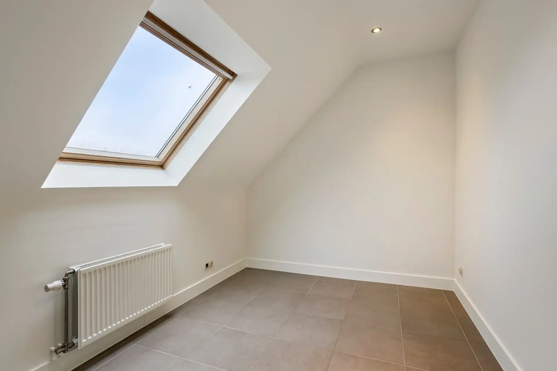 Instapklaar duplexappartement met 2 kamers foto 16