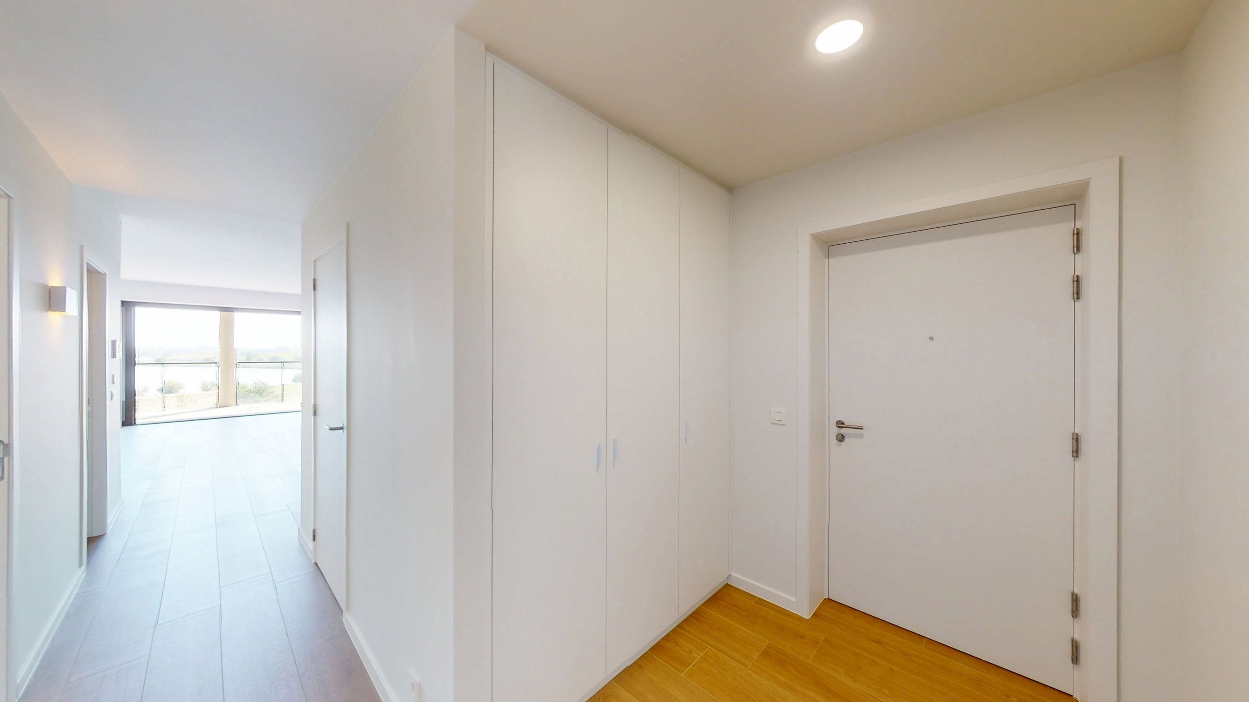 LINKEROEVER - Nieuw appartement met frontaal waterzicht  foto 12