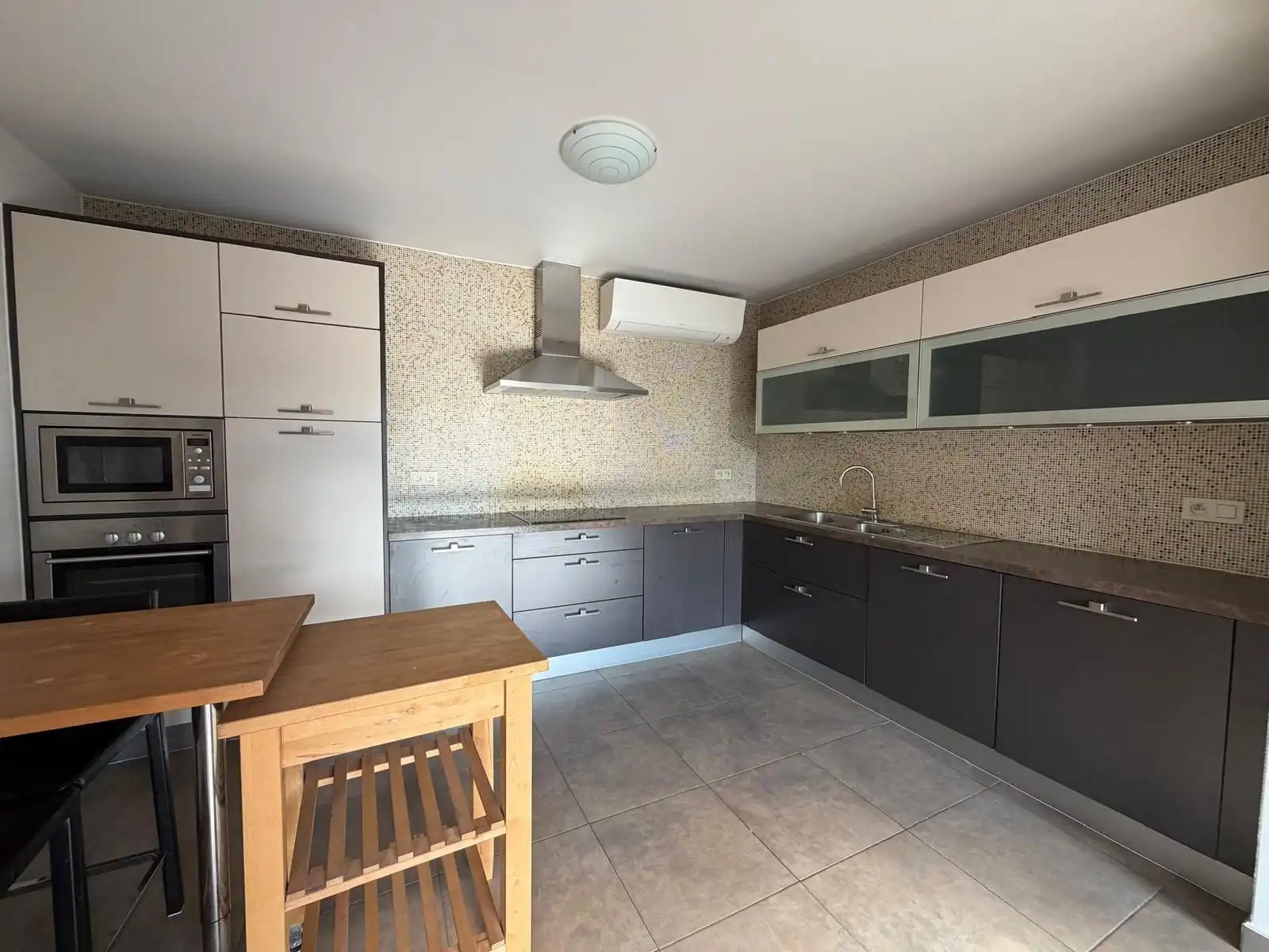 Duplex-appartement te huur met 3 slaapkamers foto 5