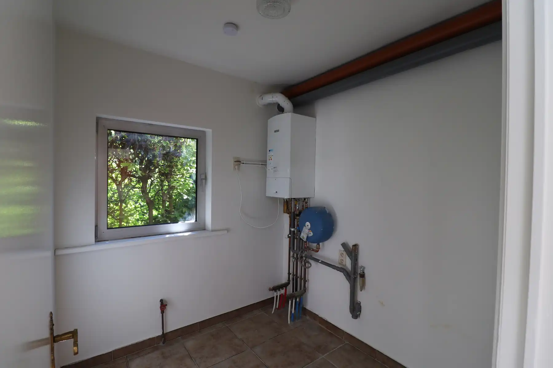 Stadswoning met 3 slaapkamers en tuin. foto 7