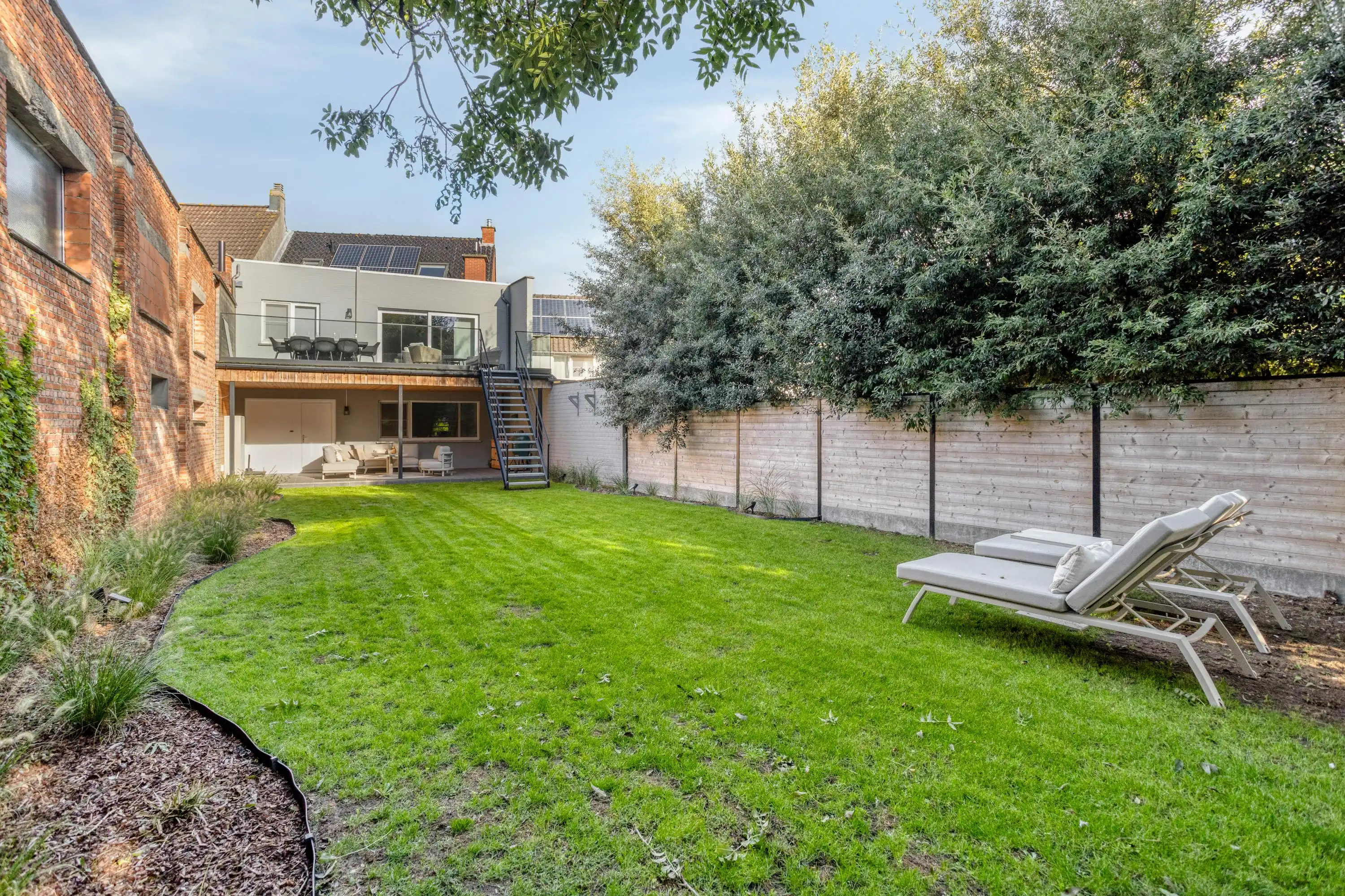 Ruime mooie woning met mogelijkheid tot handel (kapsalon) foto 25