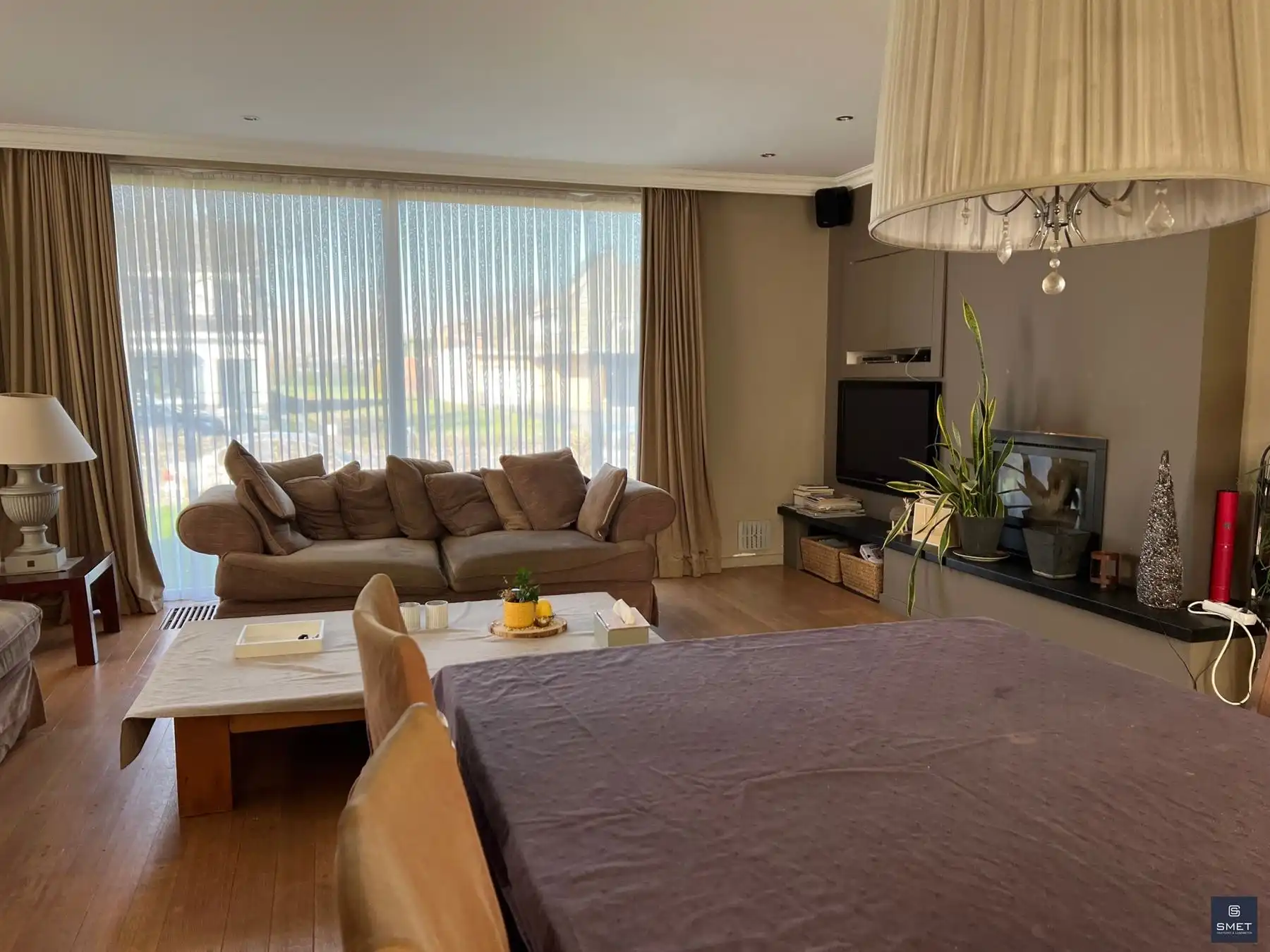 CHARMANTE WITTE BUNGALOW OP TOPLOCATIE IN KRUIBEKE foto 4