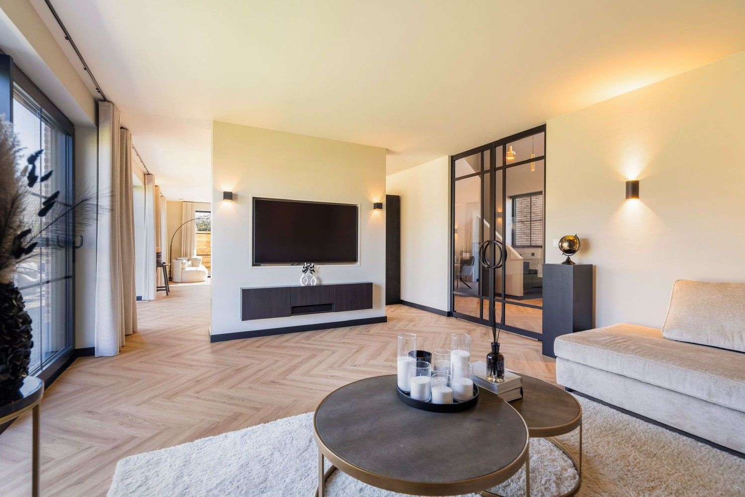 Prachtig luxueuze villa met hoogwaardige materialen in een doodlopende straat te Achel foto 4