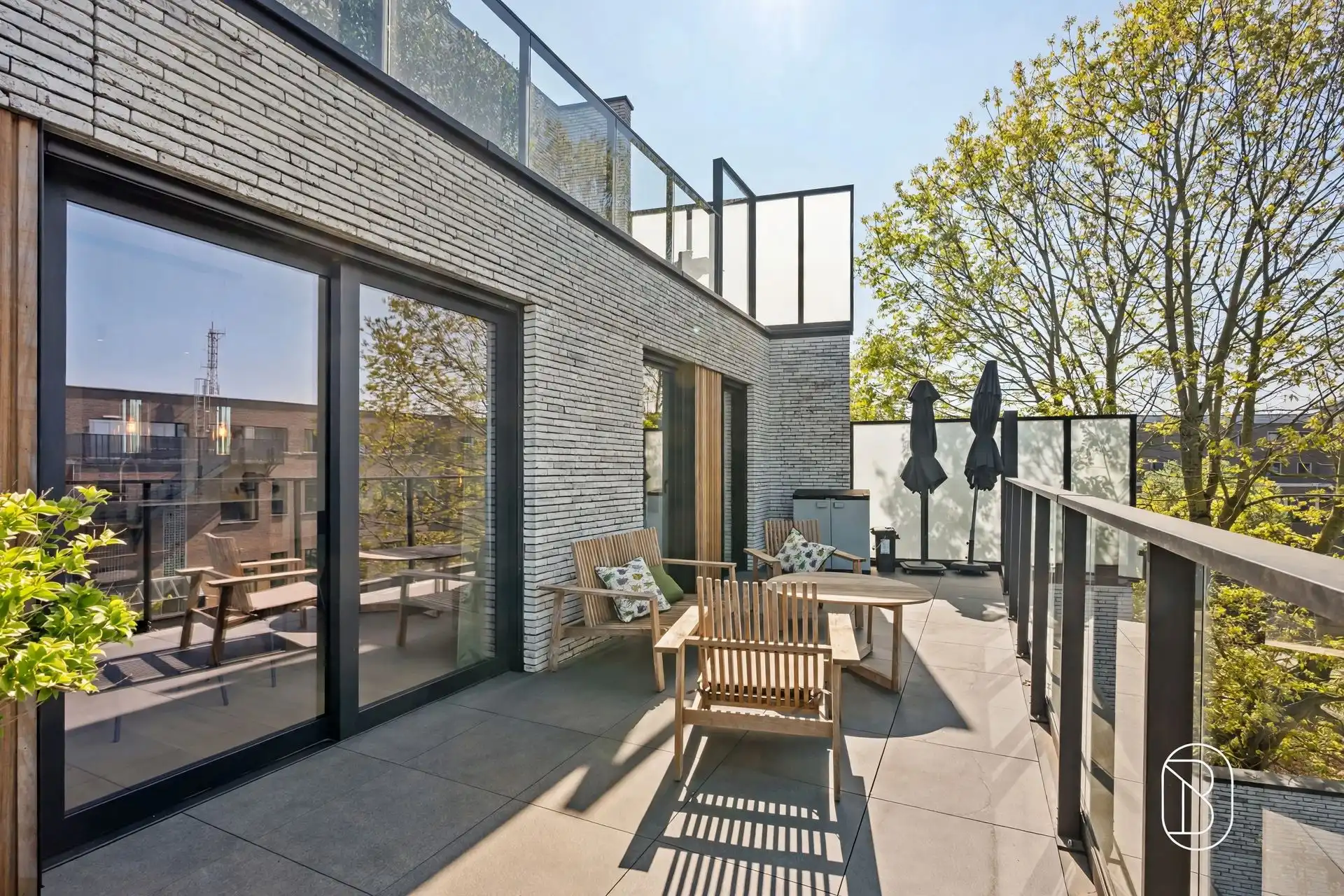 Mooi appartement met zuidgericht terras in centrum Waregem foto 7