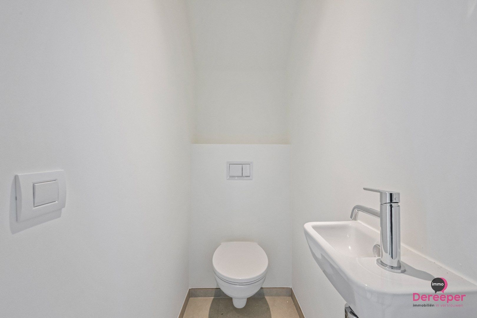 Rustig gelegen halfopen nieuwbouwwoning  foto 9