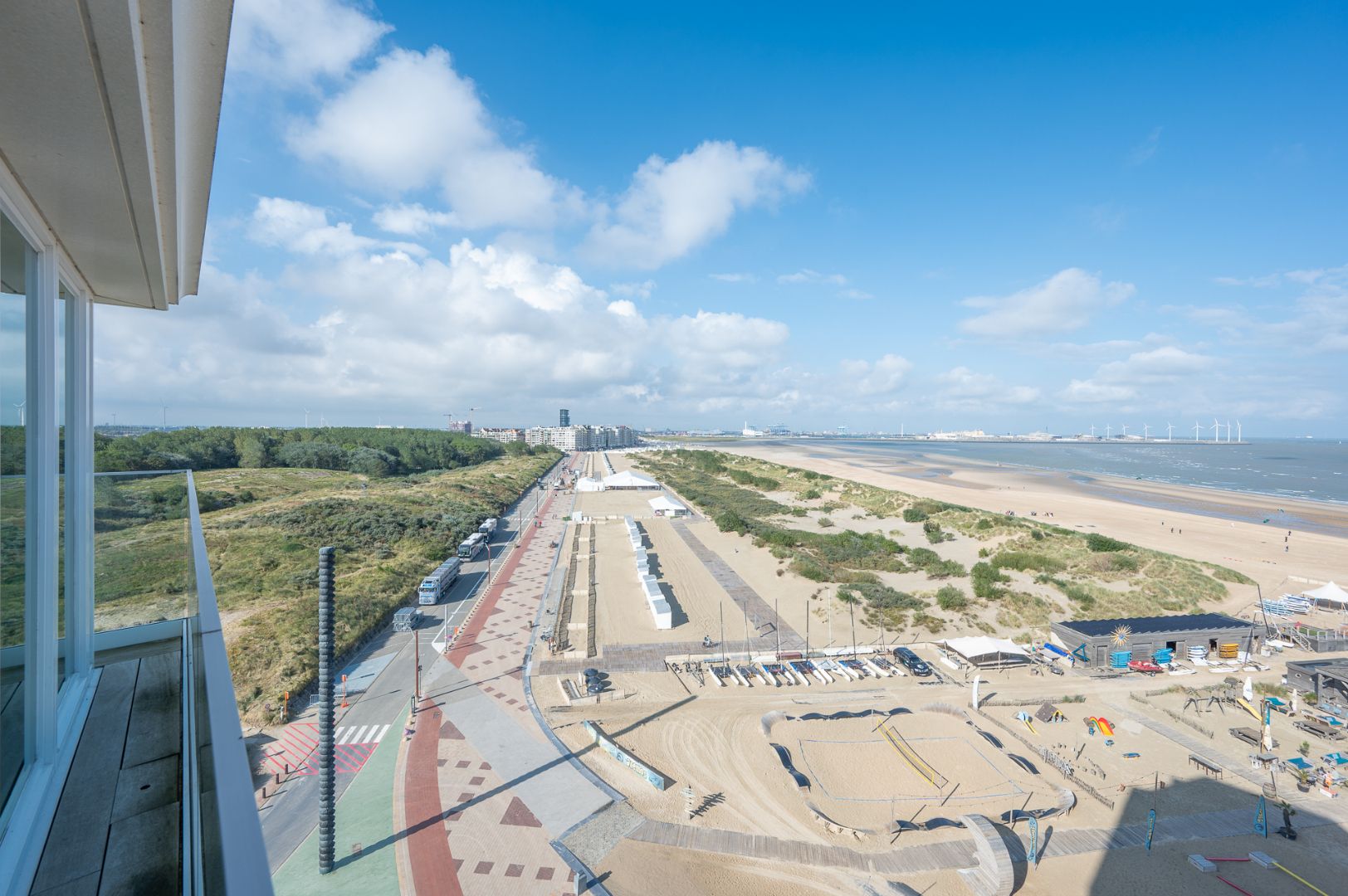 Prachtig hoekappartement met frontaal zeezicht en zonneterrassen in Duinbergen foto 20