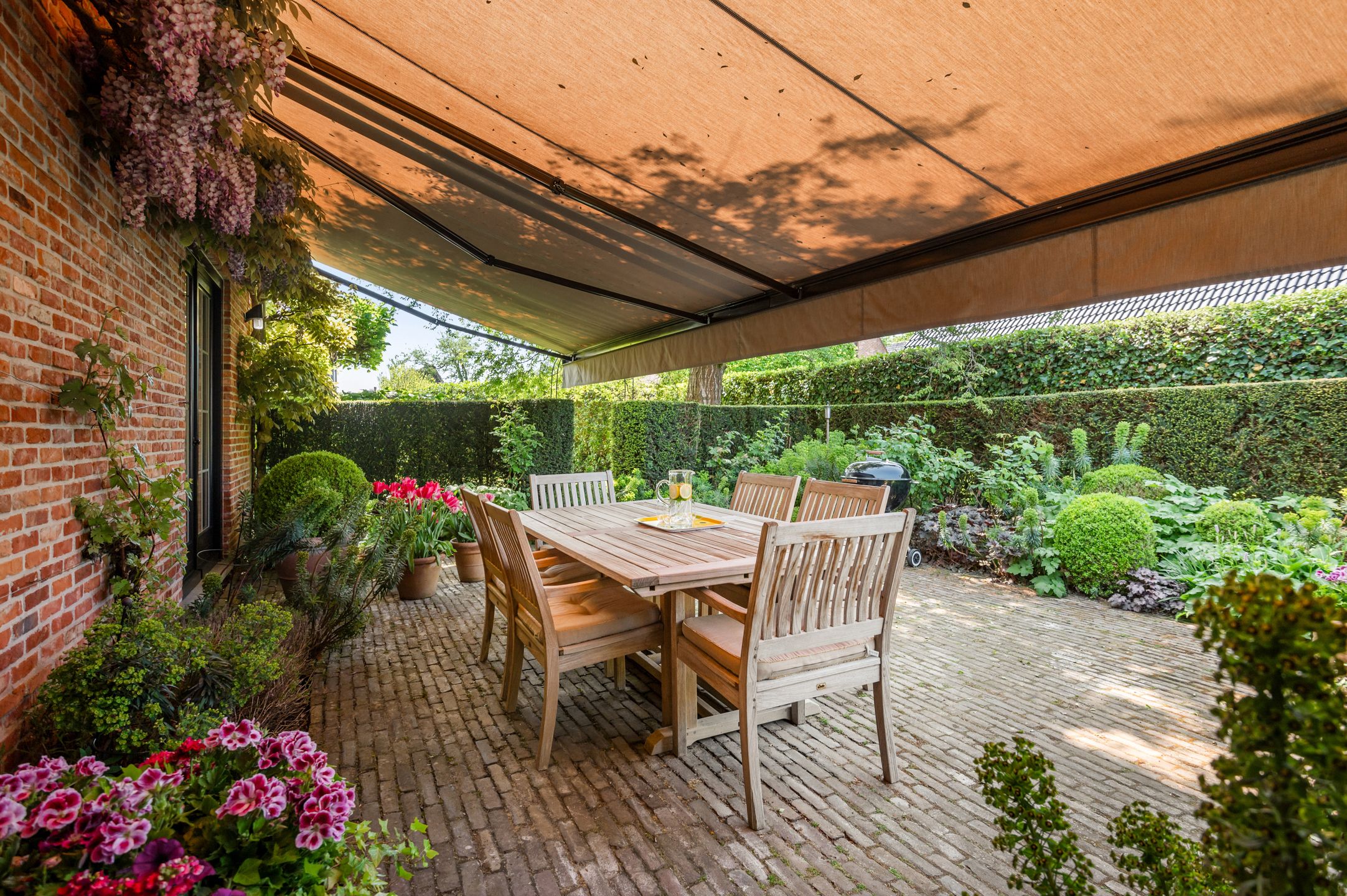 Heel ruime woning met mooie tuin op toplocatie! foto 20