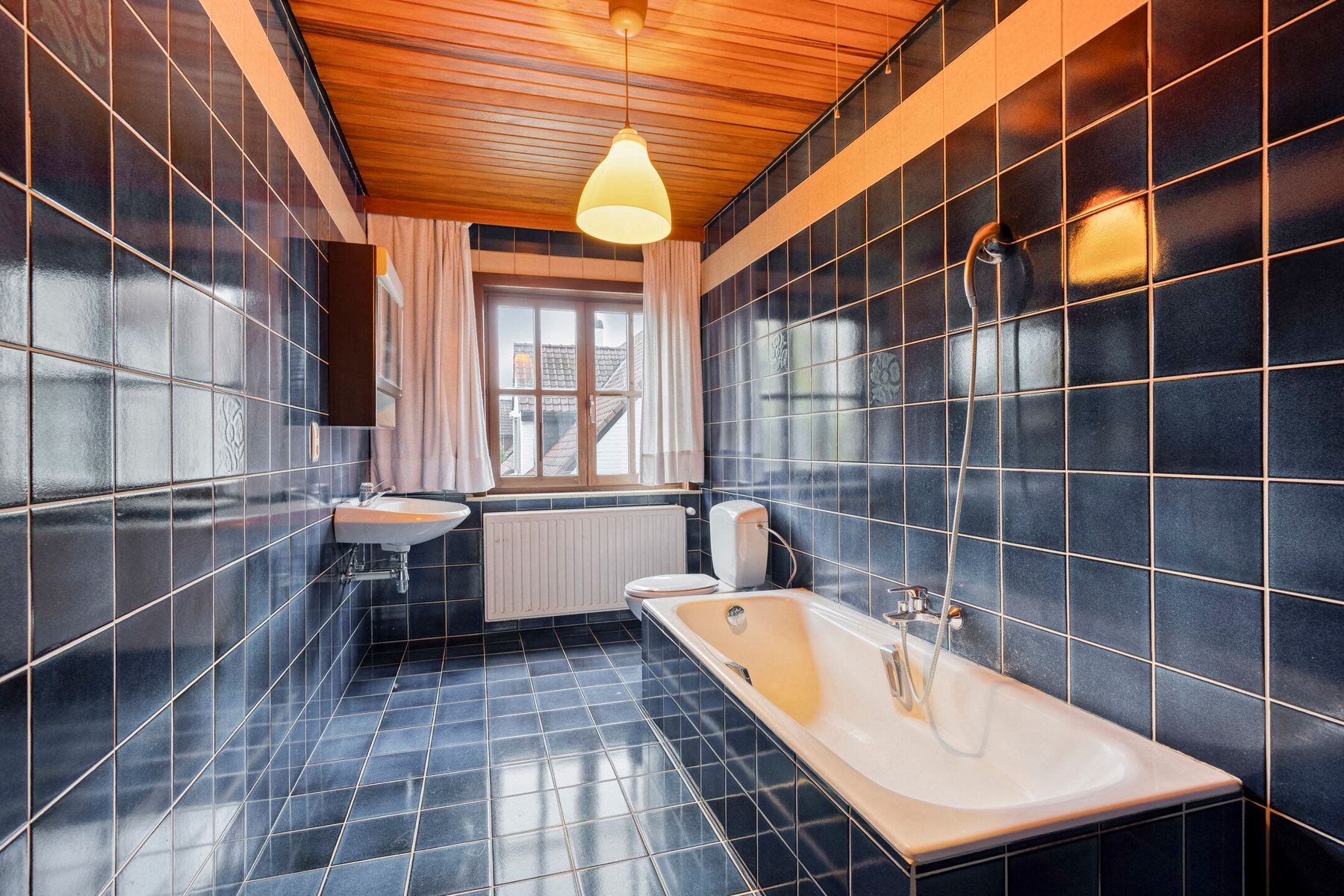 Karaktervolle villa op Toplocatie te Wambeek foto 19