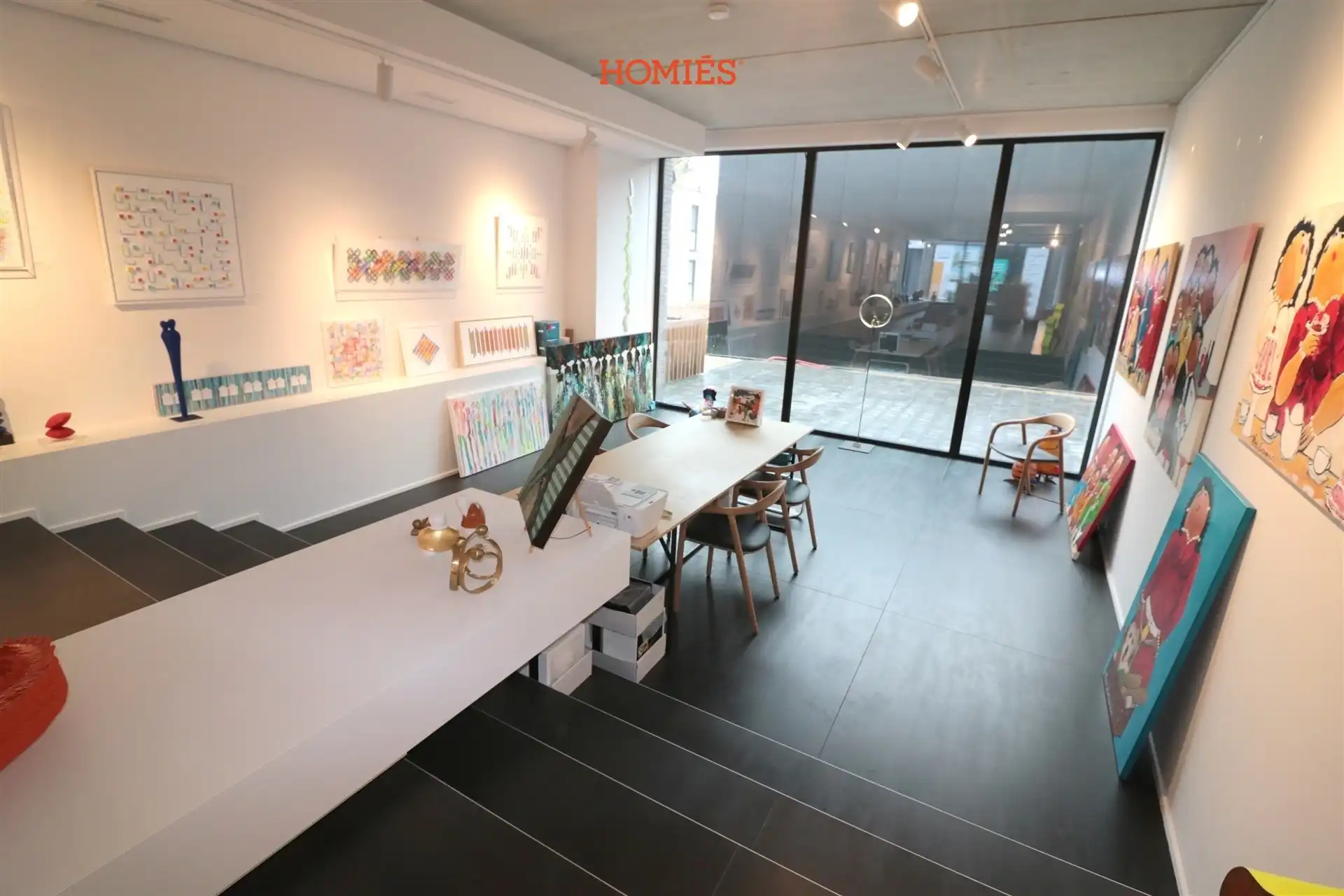 Optimaal gelegen winkel-of kantoorruimte te Scherpenheuvel foto 4