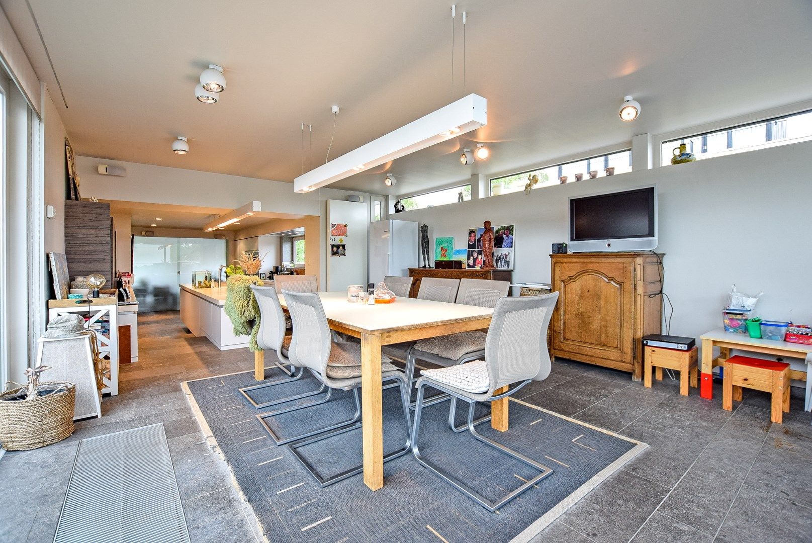 Goed gelegen polyvalent eigendom te Oostduinkerke op 749m². foto 4