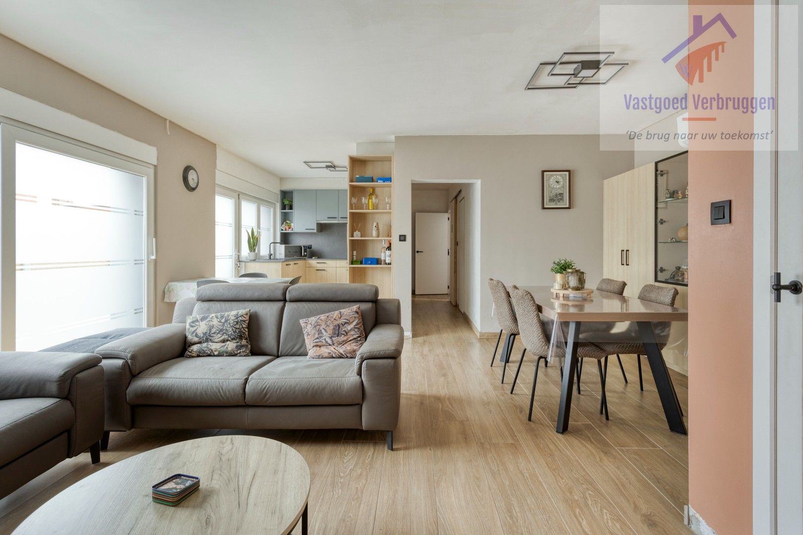 Volledige gerenoveerde energiezuinige bungalow foto 3