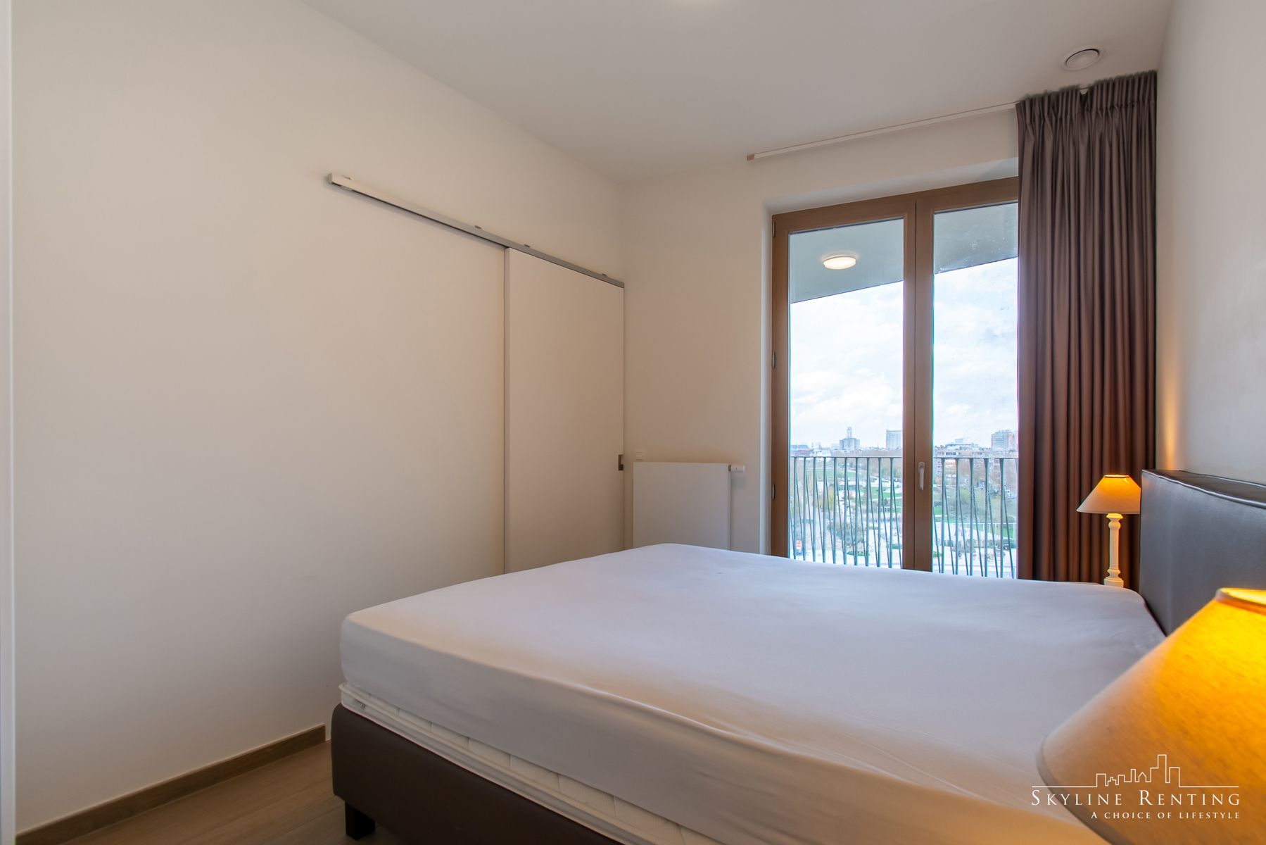 Mooi gemeubeld 2-slaapkamer appt met prachtig TERRAS foto 13