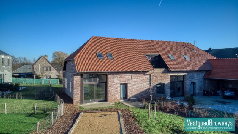 Karaktervolle zorgwoning met alle comfort gelegen in woonerf Ter Roosebeke foto 4