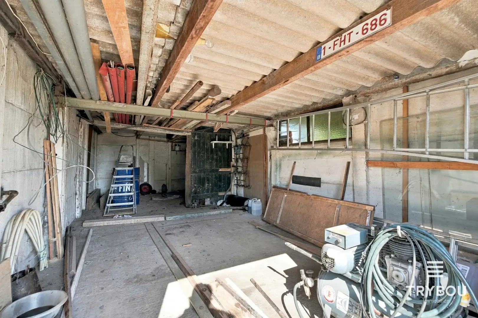 Landelijk gelegen woning met opslagplaats op 3687m² in Merkem! foto 18
