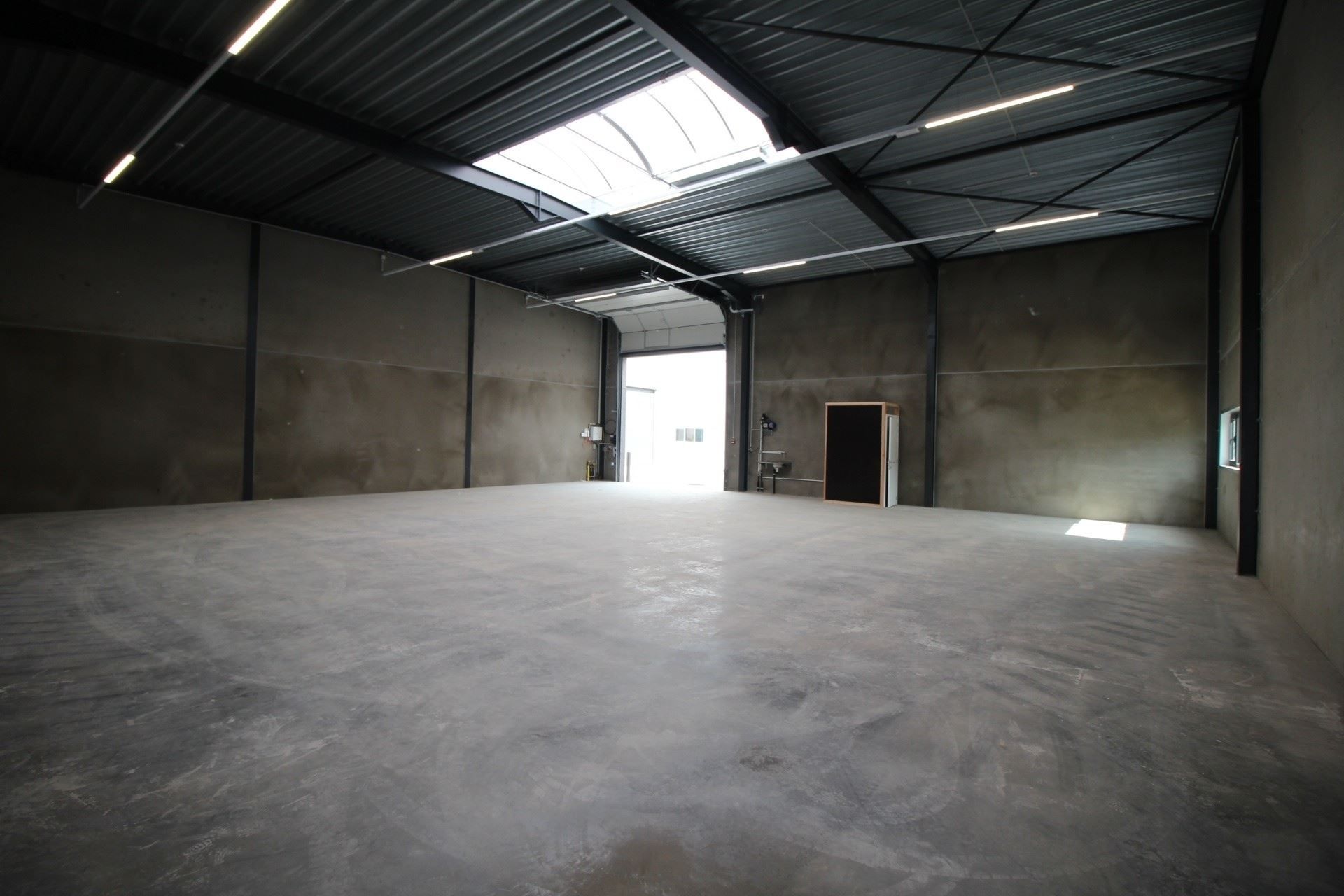Unit, nieuwbouw, te huur voor opslag of productie. foto 7