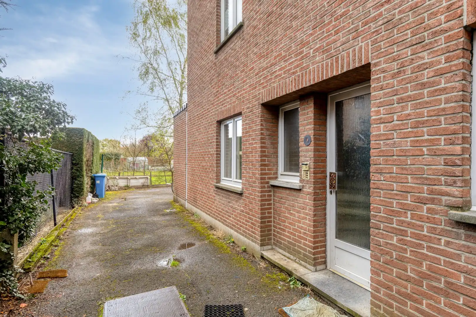 Opbrengsteigendom met drie appartementen foto 4