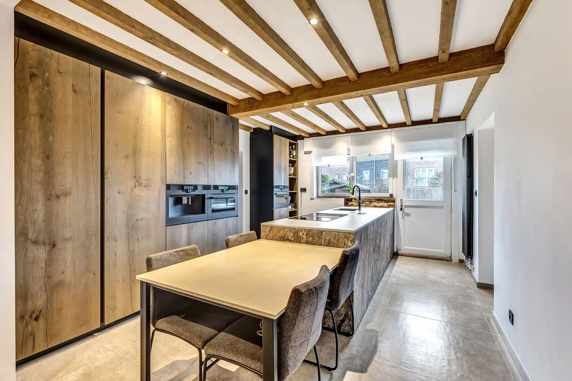 Landelijk stijlvolle villa die recent werd gerenoveerd foto 12