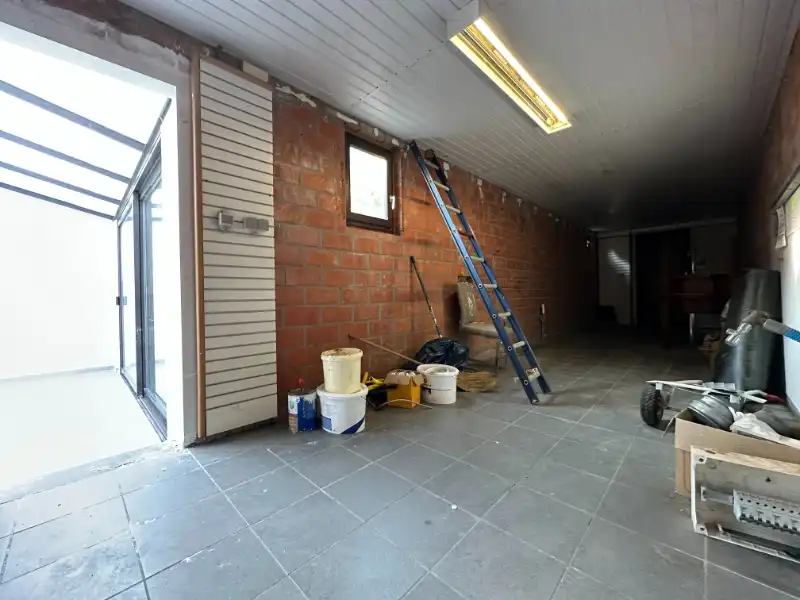 Handelspand in hartje Houthalen foto 7