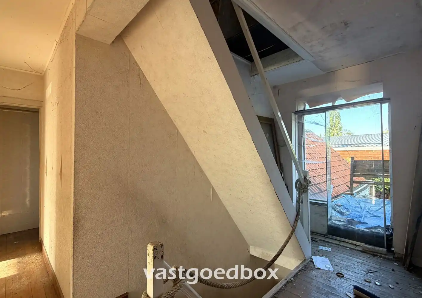 Voormalig handelshuis met veel potentieel, te Ingelmunster foto 12