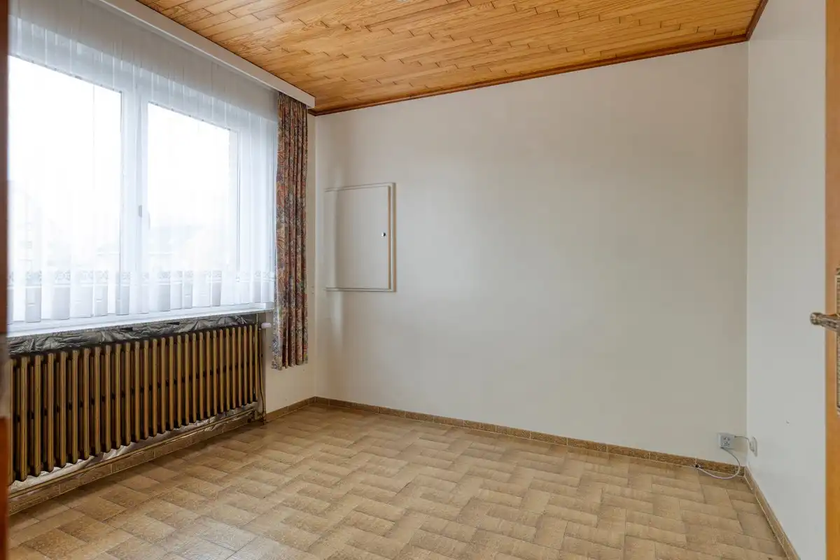 Ruime woning met 3 slaapkamers en tuin foto 6