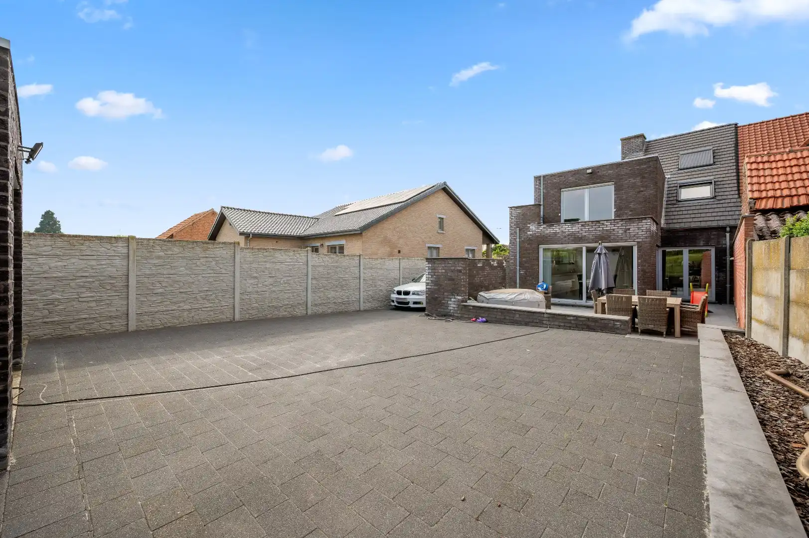 Mooie instapklare woning met tuin, terras, garage en 4 slpks foto 27