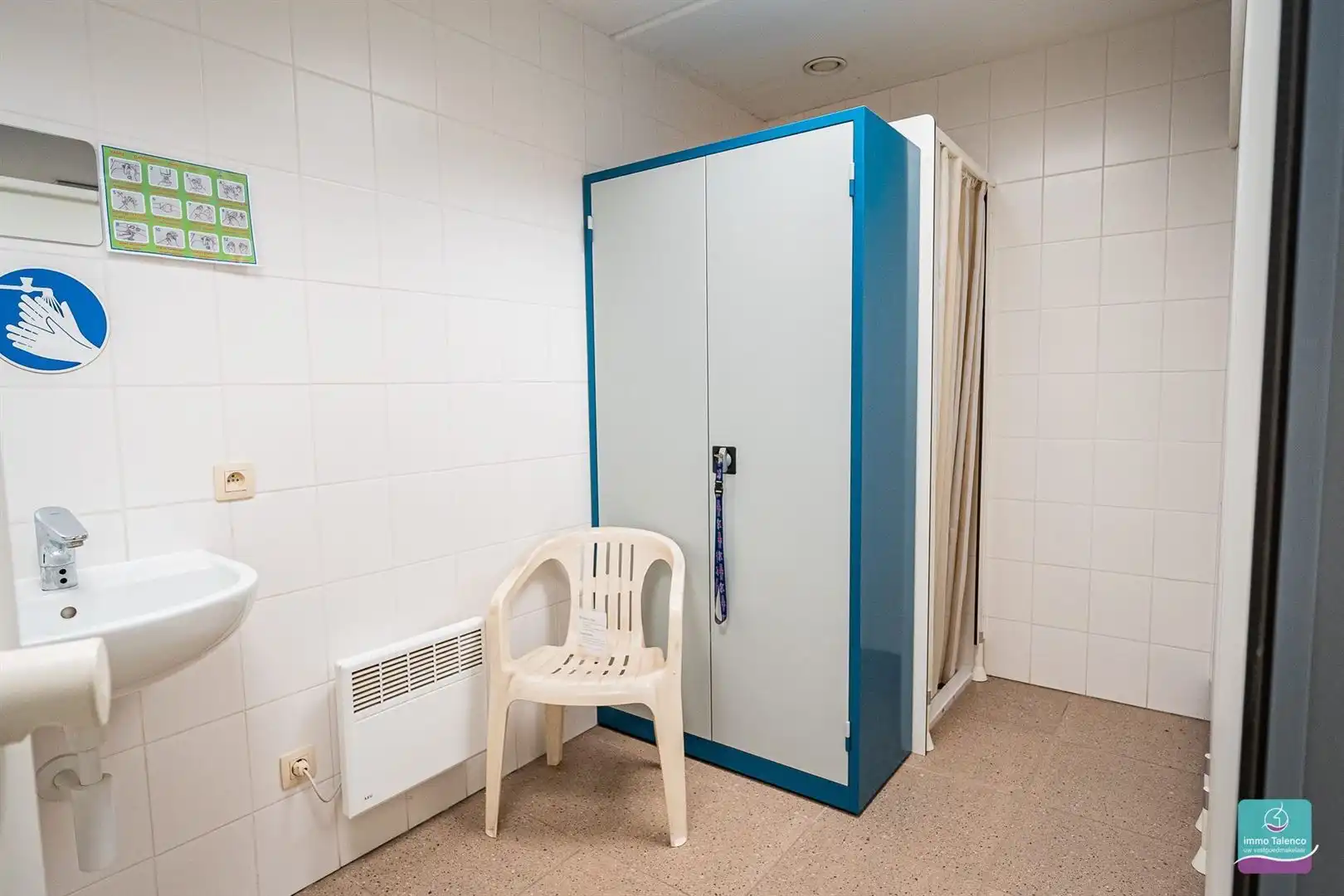 Loods - Opslagruimte op 1 ha 27 are 10 ca - 2300 m² foto 13